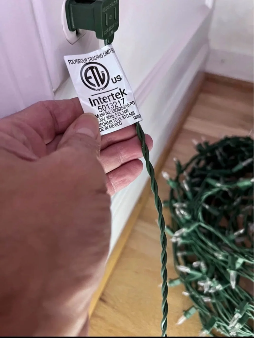 Target 35' White LED Mini String Lights on Green Wire GUC 🌲